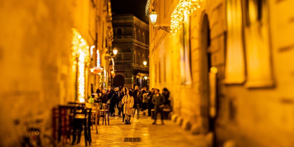 qui la carta diventa arte