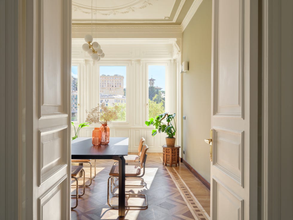 una casa scolpita dalla luce a genova