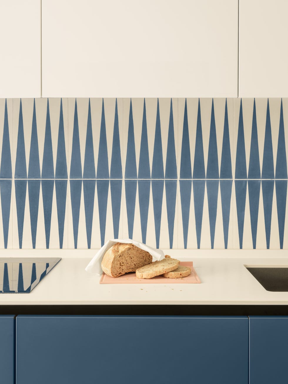 una casa scolpita dalla luce a genova