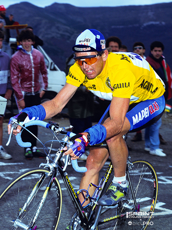 Rominger vinse l'ultima Vuelta di aprile: vinse di seguito dal 1992 al 1994 (qui in azione nel 1993)