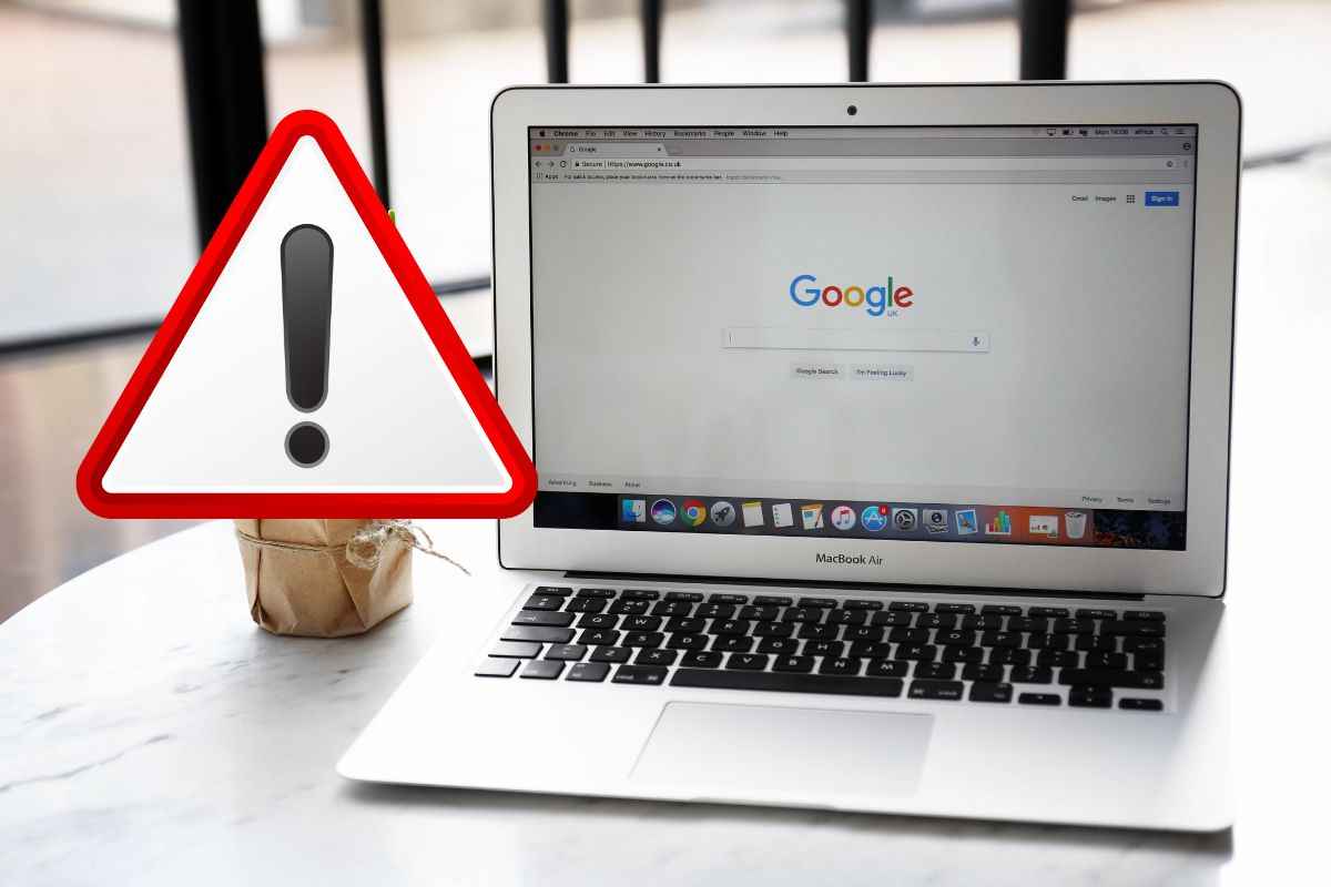 Milioni di download, ma ora Google Chrome avverte: questa estensione può rubare messaggi scritti con l'IA