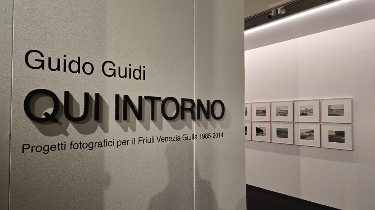 Trent'anni di fotografie scattate "Qui intorno" da un maestro