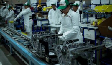 La carenza di semiconduttori colpisce ancora, fermi altri impianti auto