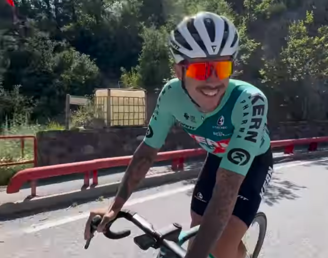 Kern Pharma licenzia Galván dopo aver postato un video: «Ho dovuto vendere la mia auto, mi vergogno» (Video)