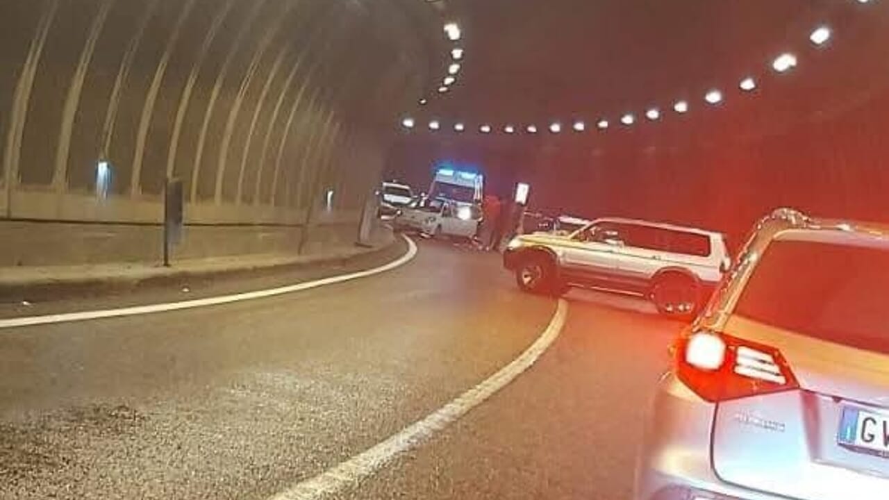 caos traffico sulla Lecco-Ballabio e in città