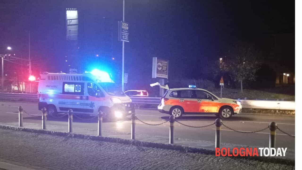 Pedone investito all'alba in via Stalingrado: è grave