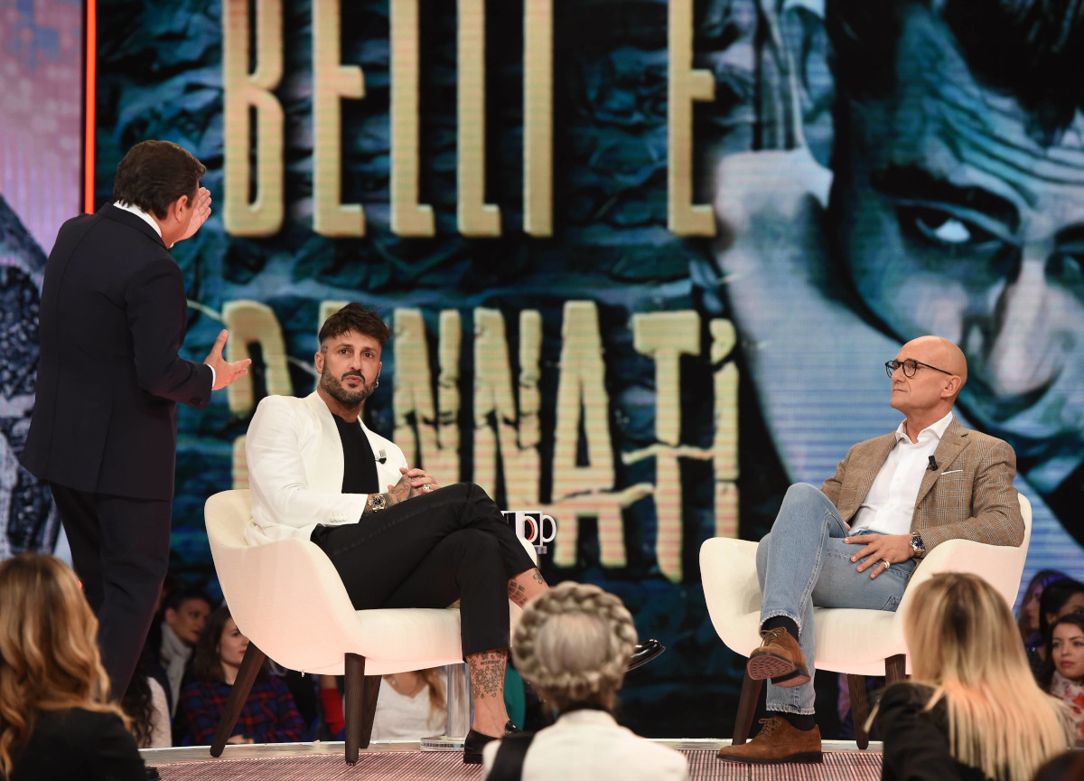 Corona-Signorini, Medugno denuncia il conduttore del Gf Vip. Il racconto con dettagli hot della cena