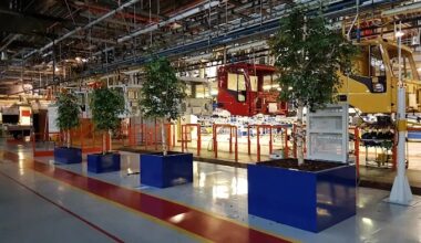 In Lombardia arriva il colosso da 38 miliardi di fatturato: si decide il futuro di 3900 lavoratori in due fabbriche