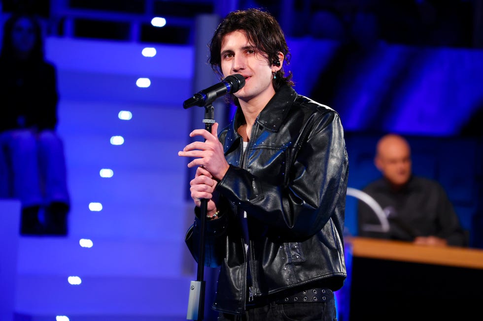 amici ospiti puntata 21 dicembre