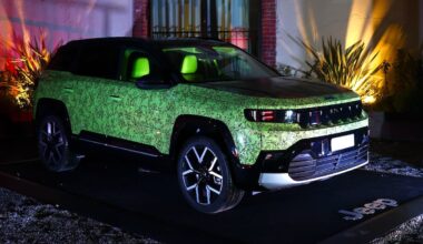 Nuova Jeep Compass diventa la tela per un’opera d’arte di Galo