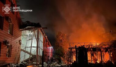 Escalation in Ucraina, raffica di missili e droni. E Mosca plaude alla strategia Usa anti-Ue