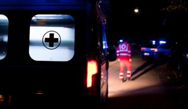 Muore in casa, la madre malata di Alzheimer resta senza cibo né acqua per 48 ore