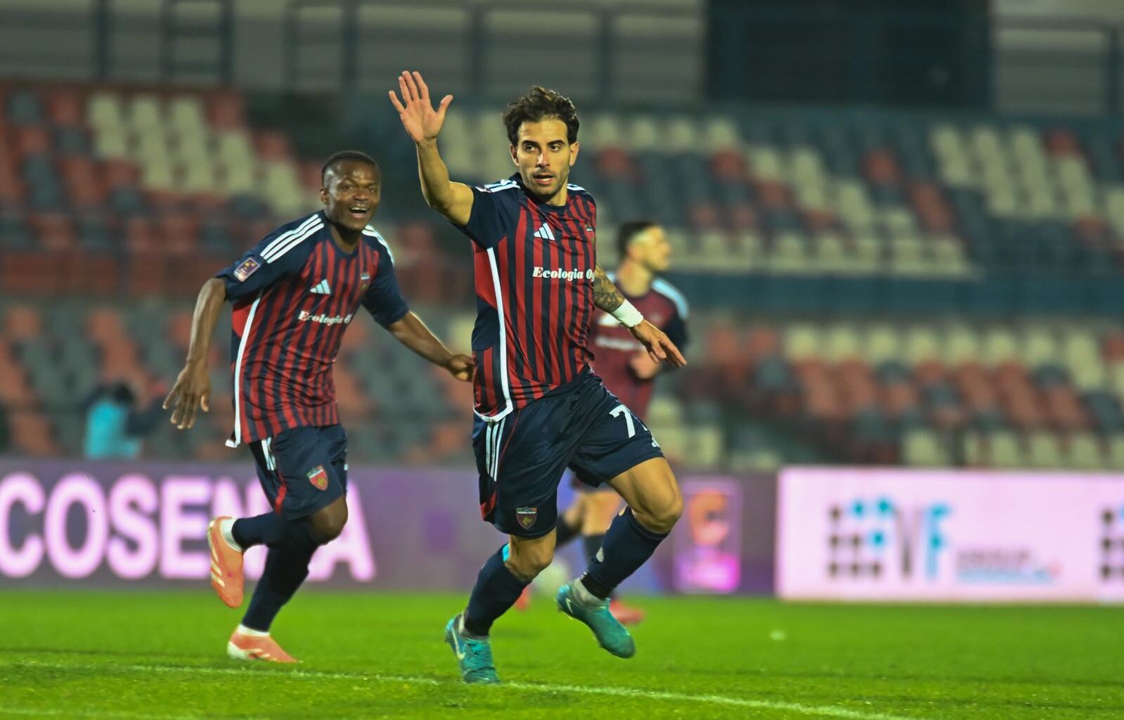 Langella illumina la scena, D’Orazio in affanno