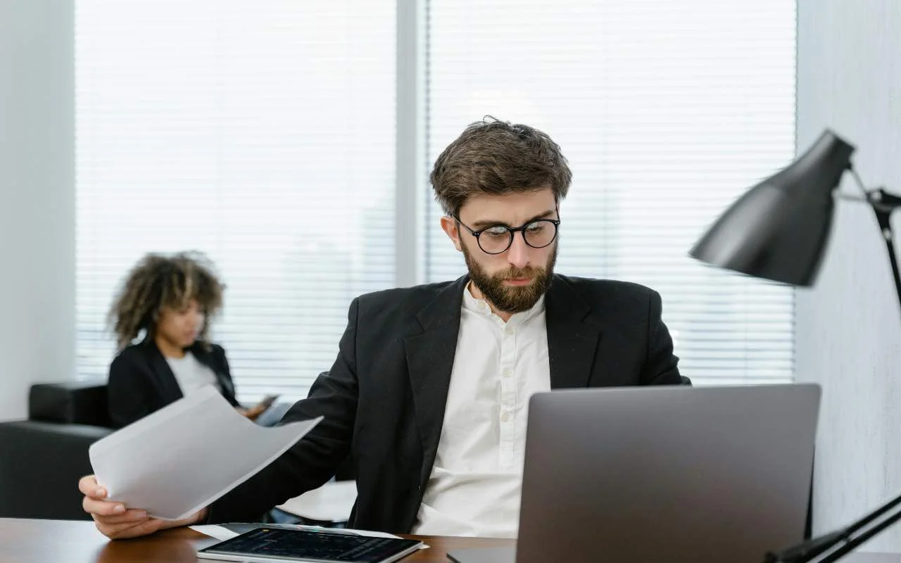 Perdi la concentrazione ogni 5 minuti? È colpa di come gestisci le cose: con questo trucco diventi meglio di un computer