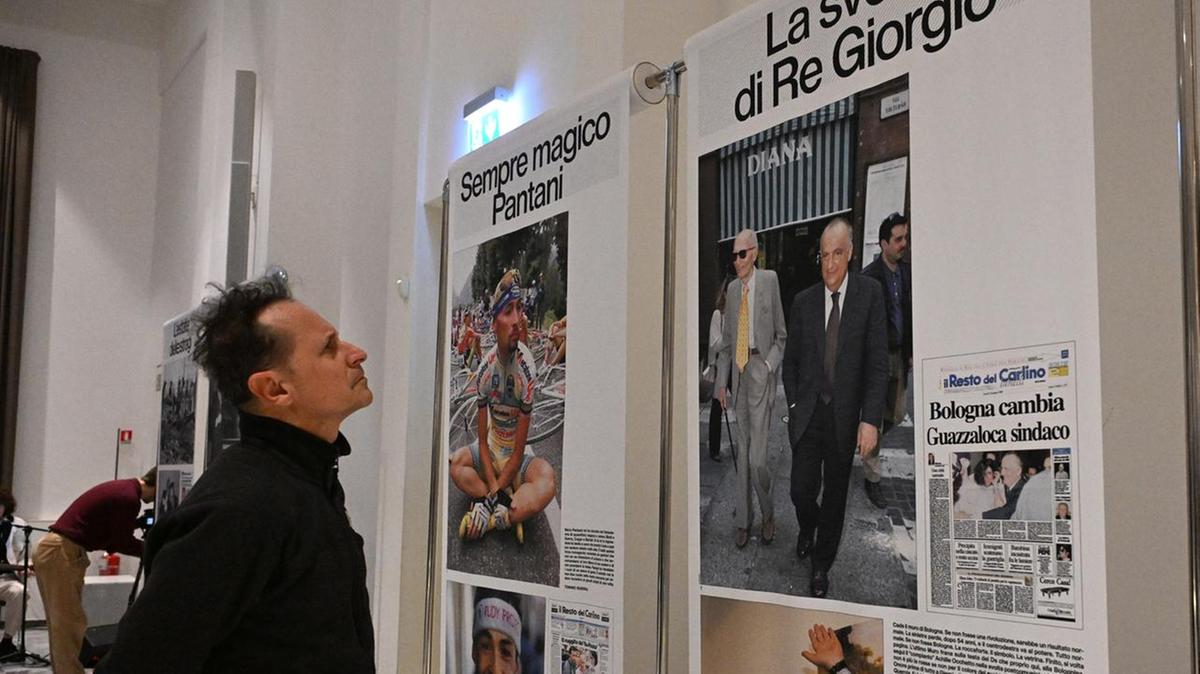 Le fotografie e le parole in 46 pannelli. Poi il tour