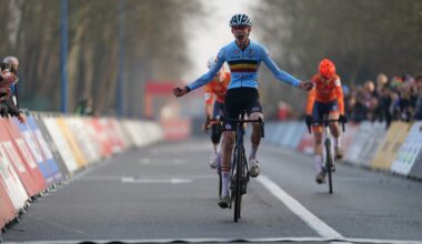 CDM Ciclocross, Filippo Grigolini e Patrik Pezzo Rosola chiudono quinto e sesto nella gara Junior di Koksijde - Vince il belga Giel Lejeune