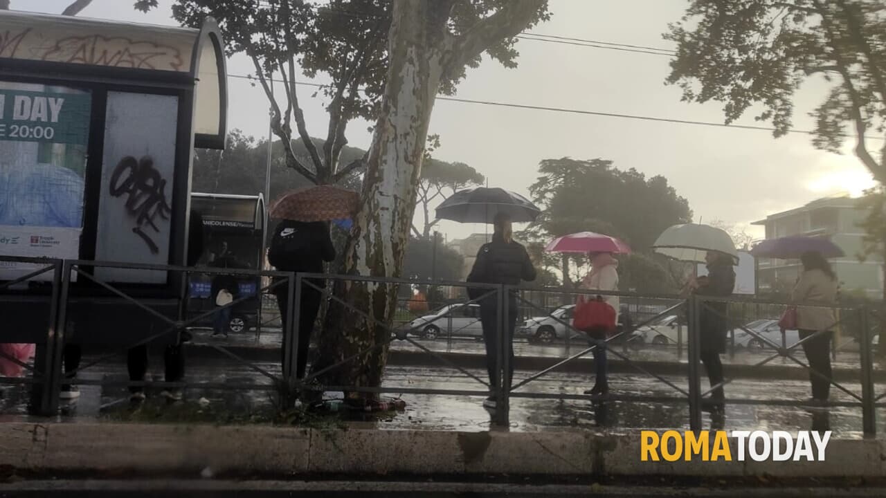 Meteo a Roma, torna la pioggia fino alla vigilia di Natale. Le previsioni