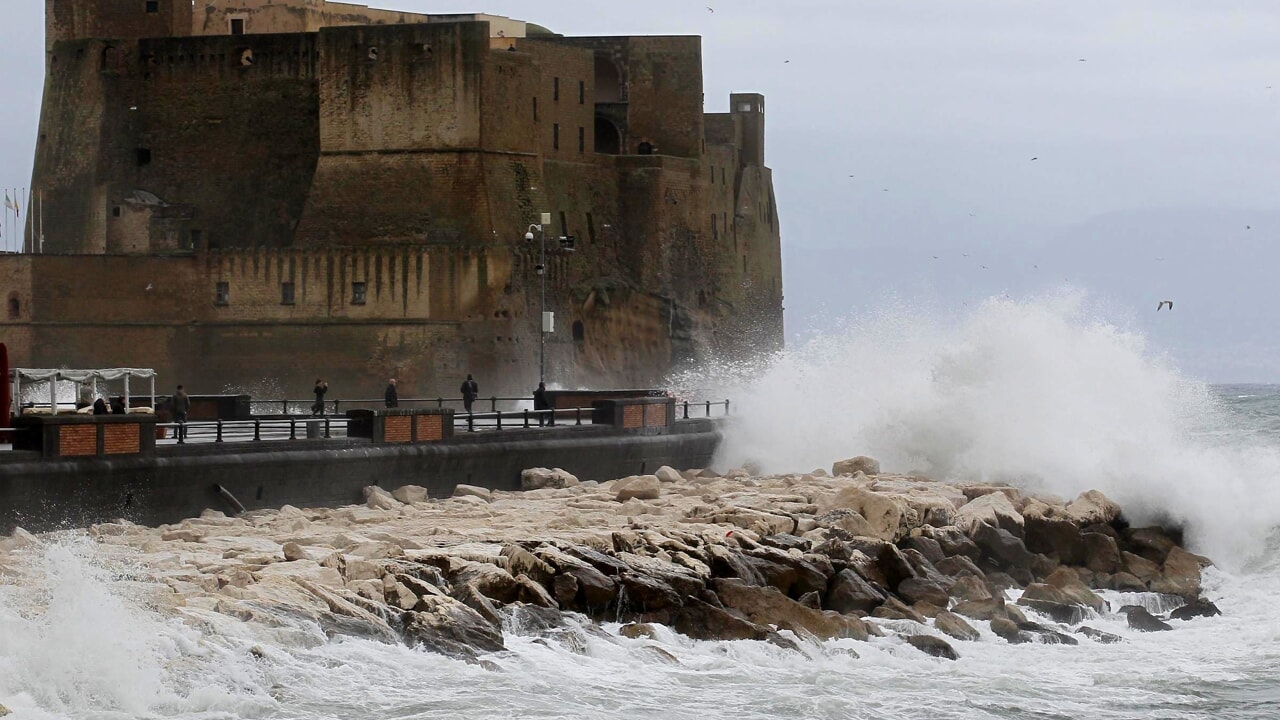 Allerta meteo Napoli e Campania, 24-25 dicembre 2025