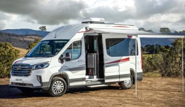 Il van cinese il Maxus Deliver 9 si trasforma in camper low cost