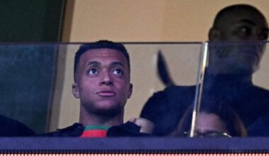 Mbappé guarda l'amico Hakimi con la sua maglia in Marocco-Mali: le foto in Coppa d'Africa