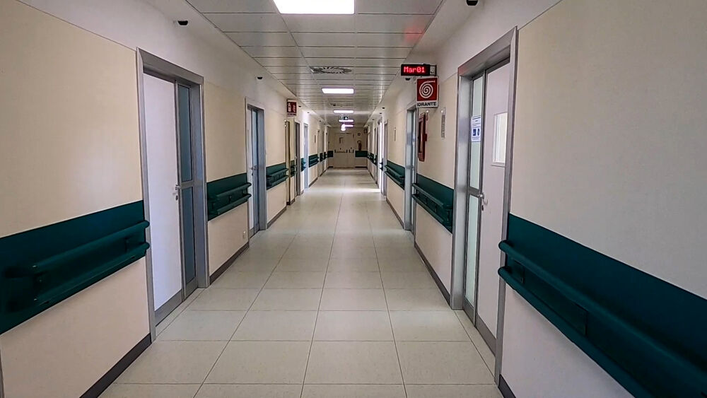 Si sente male e chiama la guardia medica, muore ore dopo: indagato un medico