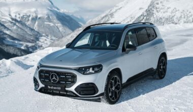 Mercedes GLB 2026: interni, motori, prezzo