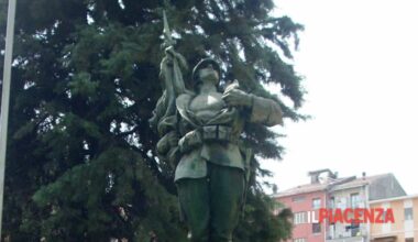 La statua del Fante verrà trasferita sul Pubblico Passeggio