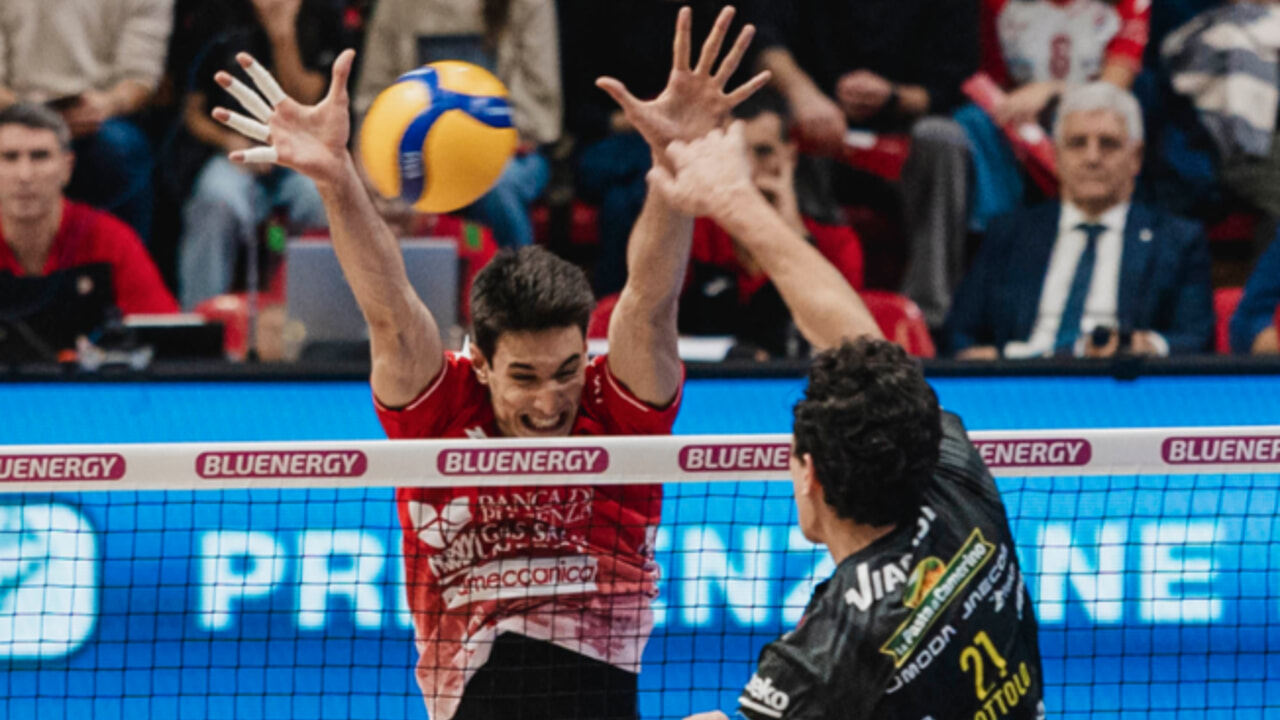 La Gas Sales Bluenergy vuole interrompere la striscia di vittorie interne di Civitanova. Dalle 16 segui la diretta