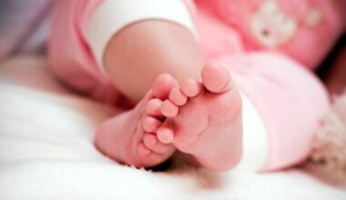 Neonata di 4 mesi trovata morta nella culla