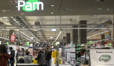 Test del carrello Pam: cassiera sospesa per un mascara nascosto tra le castagne | Il Fatto Quotidiano