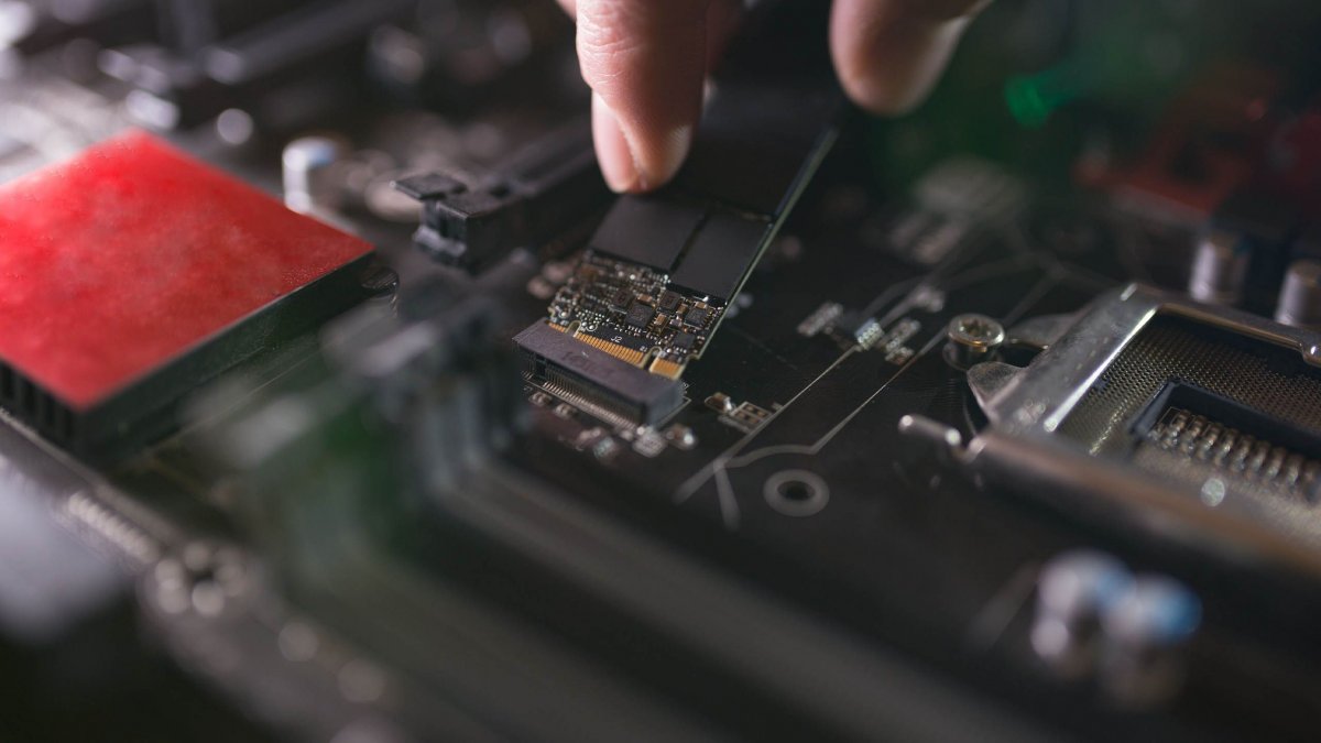 PS5 e PC sotto steroidi: cosa significa gestire 80 giochi su un SSD da 8 TB che costa 1.000 euro