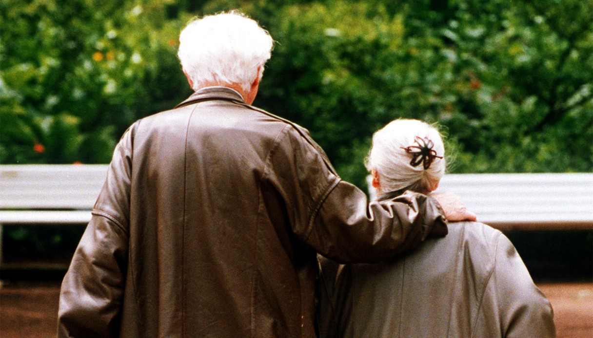 Pensioni, via ai controlli dell'Inps per chi vive all'estero: quando partono