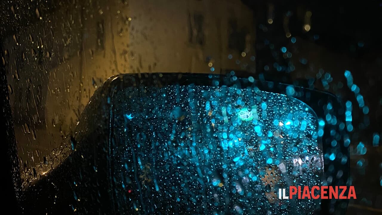 Perturbazione atlantica e tempo instabile, a Piacenza la settimana di Natale parte con la pioggia