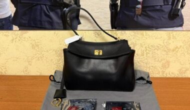 Roma, corriere ruba borsa griffata e la mette in vendita on line