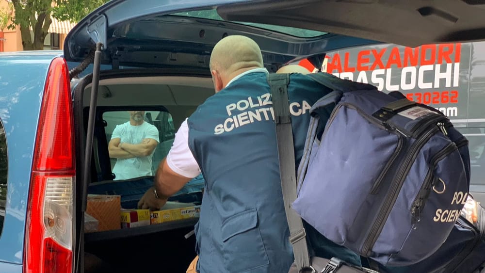 Foggia, donna trovata morta in casa a Lucera