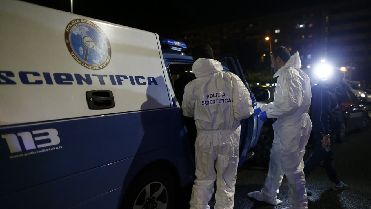 Roma, bombe carta esplose nella notte al Tufello e a Ostia