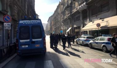 bloccato dai "falchi" della polizia