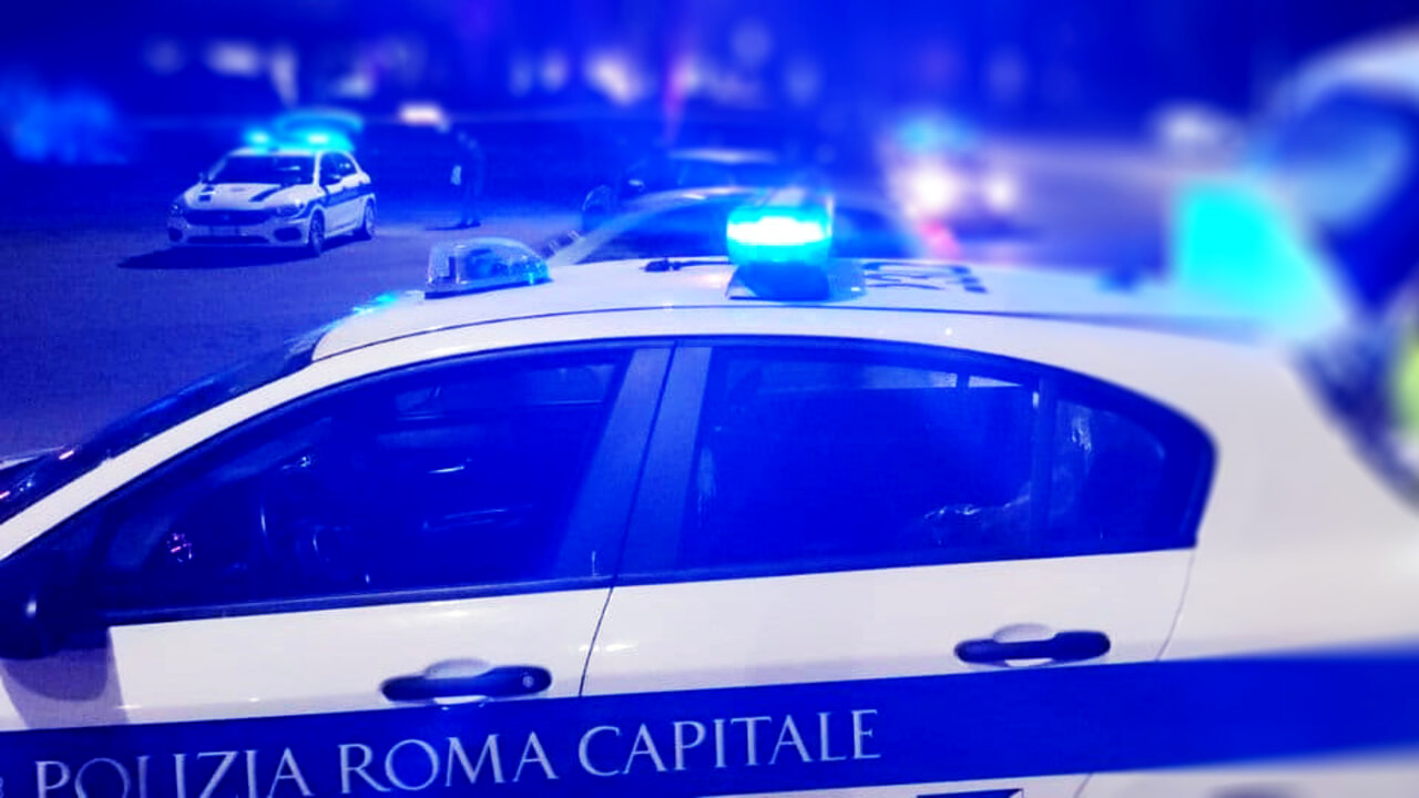 Incidente in viale Parioli, travolta da un'auto mentre attraversa la strada: morta 86enne