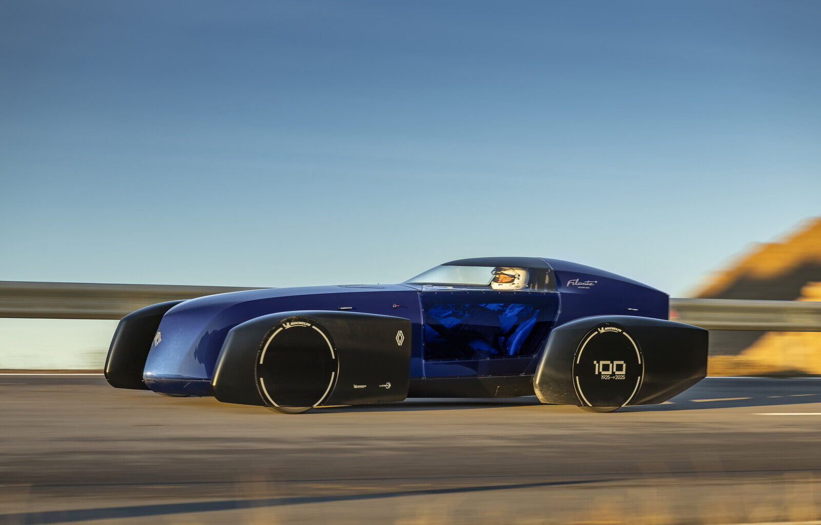 Renault Filante Record: oltre 1.000 km con una carica