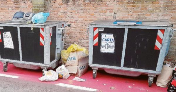 Rifiuti, multe per 6mila euro