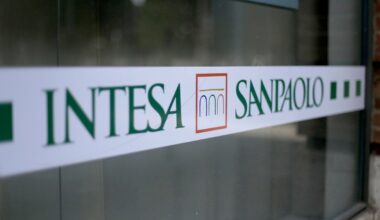Rinnovo contratto Intesa Sanpaolo, l’accordo prevede la settimana cortissima