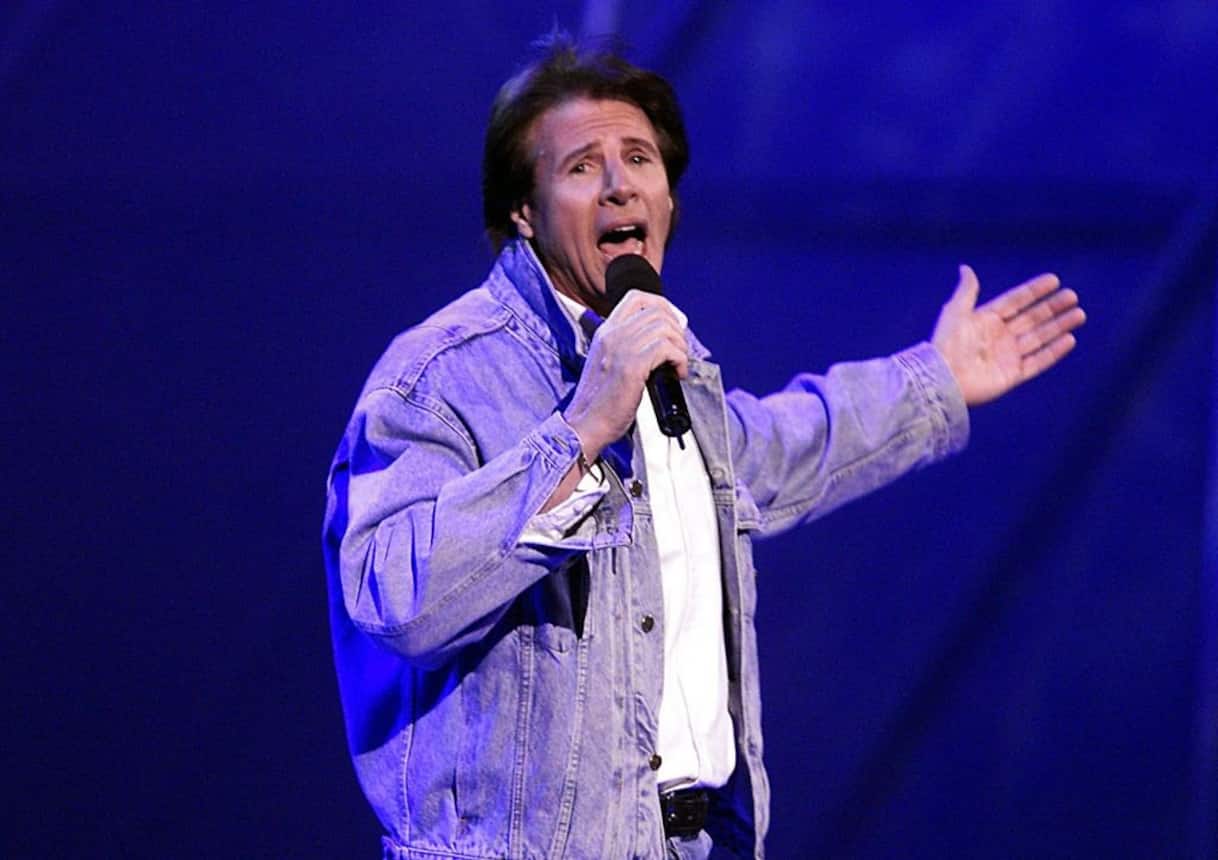 È morto Sandro Giacobbe, il cantautore di “Gli occhi di tua madre”