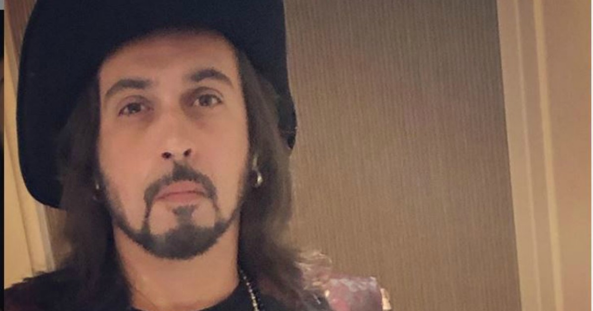 "Ho smesso di essere il lupo della notte. Il tradimento di Clizia Incorvaia con Scamarcio? Quando l’ho saputo ho fermato la macchina, sono sceso e ho vomitato": parla Francesco Sarcina