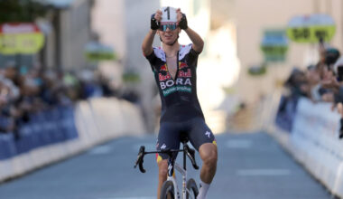 Gli sgambetti che rallentano la rincorsa del ciclismo italiano