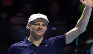 Sinner vince per il secondo anno consecutivo il milionario Six Kings Slam, l'altoatesino domina Carlos Alcaraz in finale