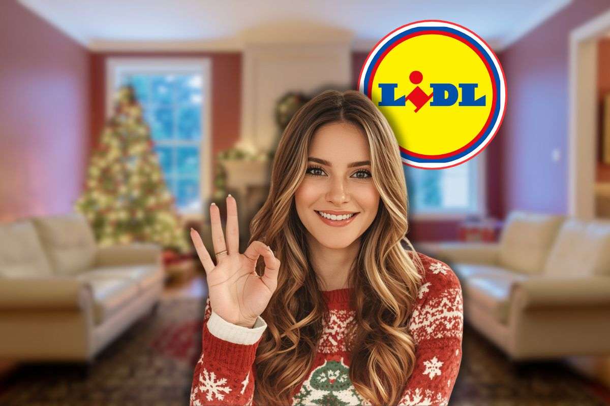 casa con atmosfera natalizia, logo lidl in icona rossa e donna vestita natalizia che fa ok con le mani