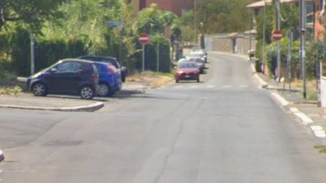 Spari Roma, 40enne gambizzato a Settecamini. Cosa è successo