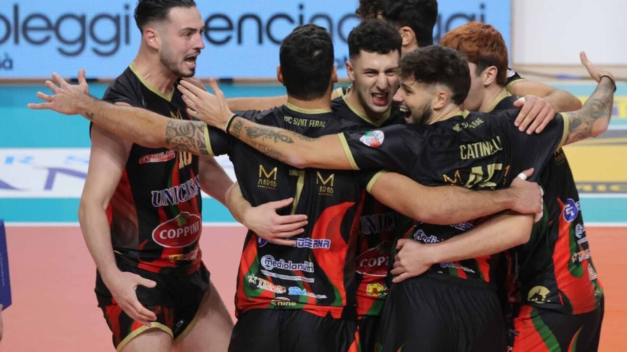 Martinez e Darlaczi trascinano i Dragons