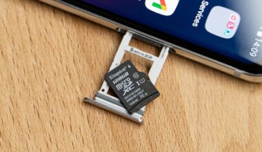 Lo slot microSD potrebbe tornare negli smartphone a causa dei prezzi delle DRAM