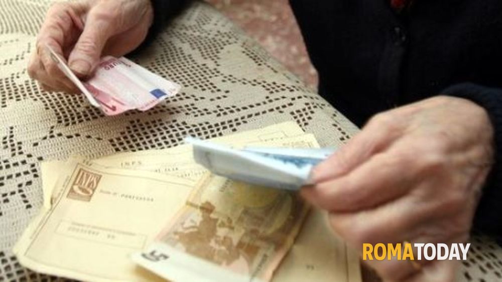 Roma, truffatore smascherato finge chiamata e chiede aiuto: "Mi hanno sequestrato"